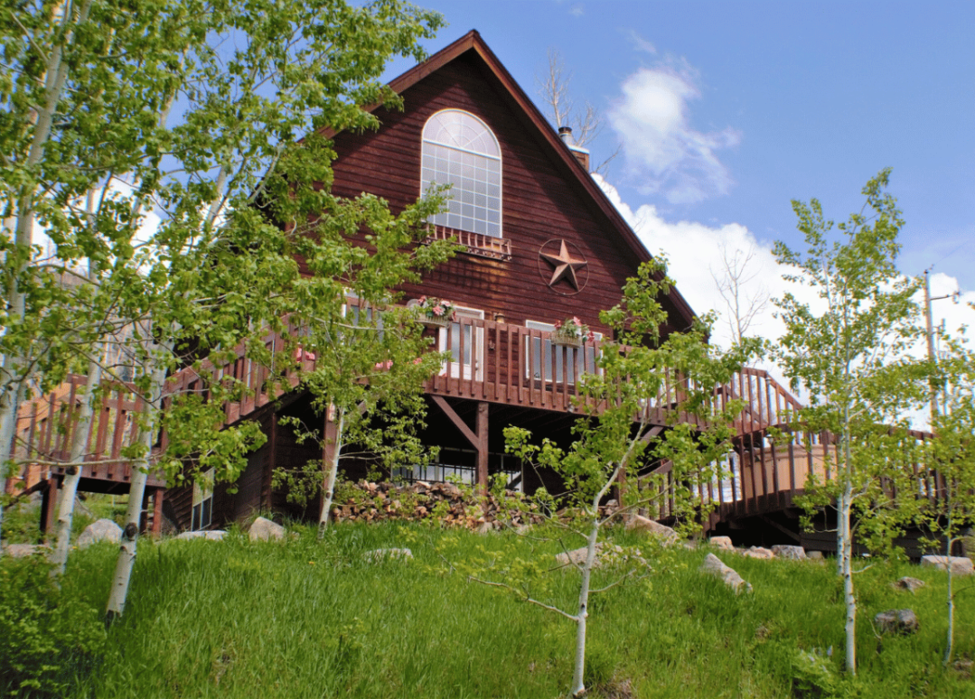 durango lodging a house with trees in the background